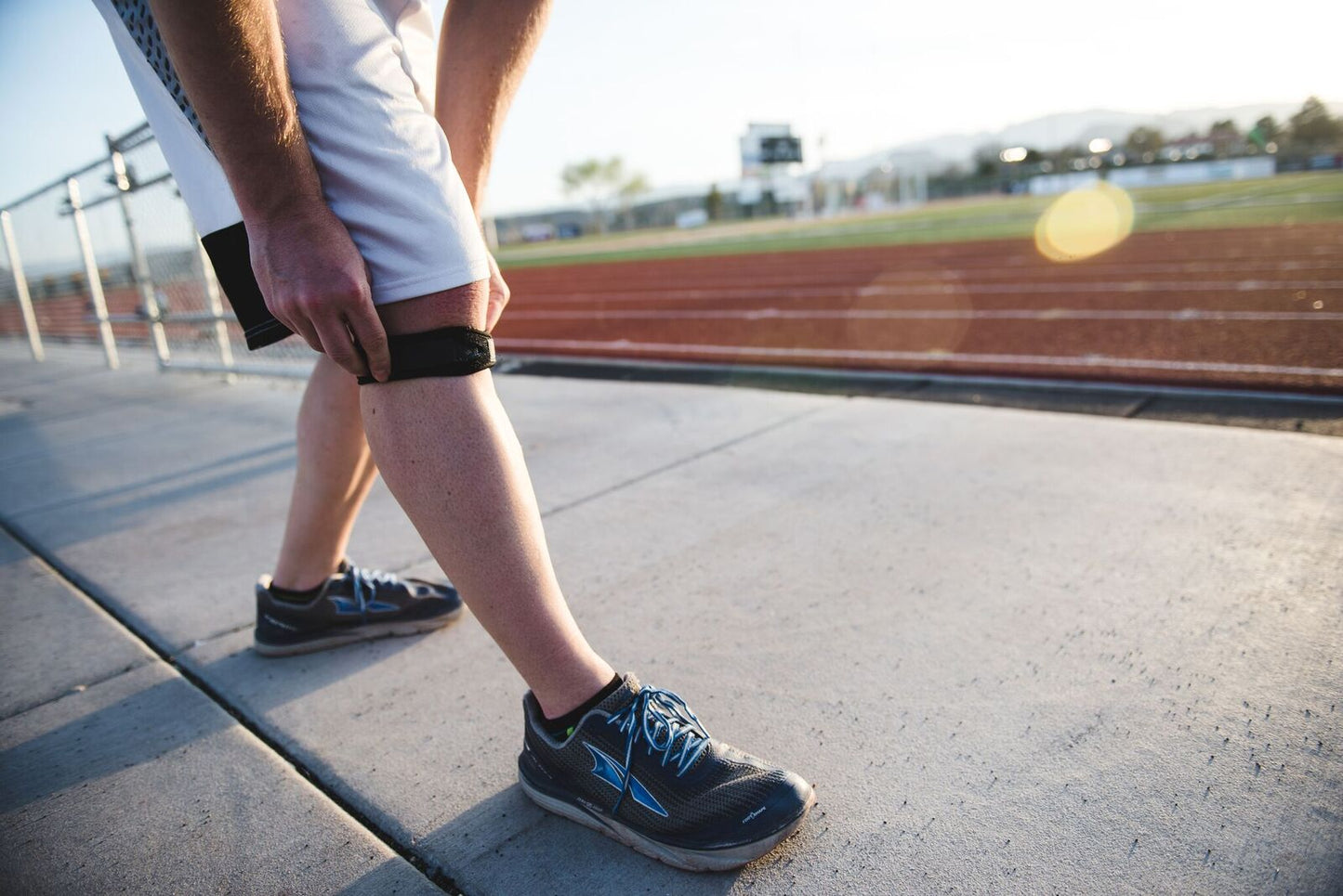 Patella Tendon Strap by MDUB | Crosstrap - MDUB MEDICAL